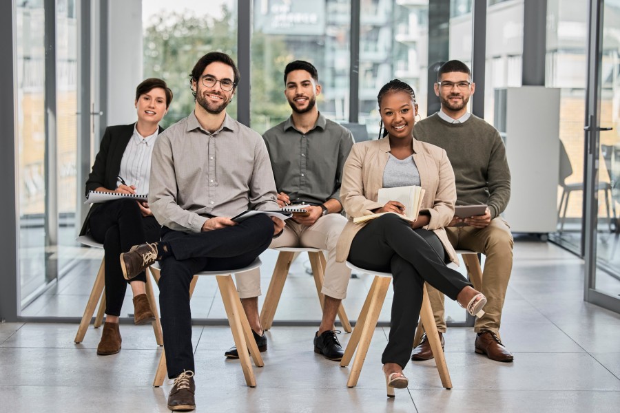 L’approche directe dans le recrutement : Un choix stratégique pour les cadres dirigeants